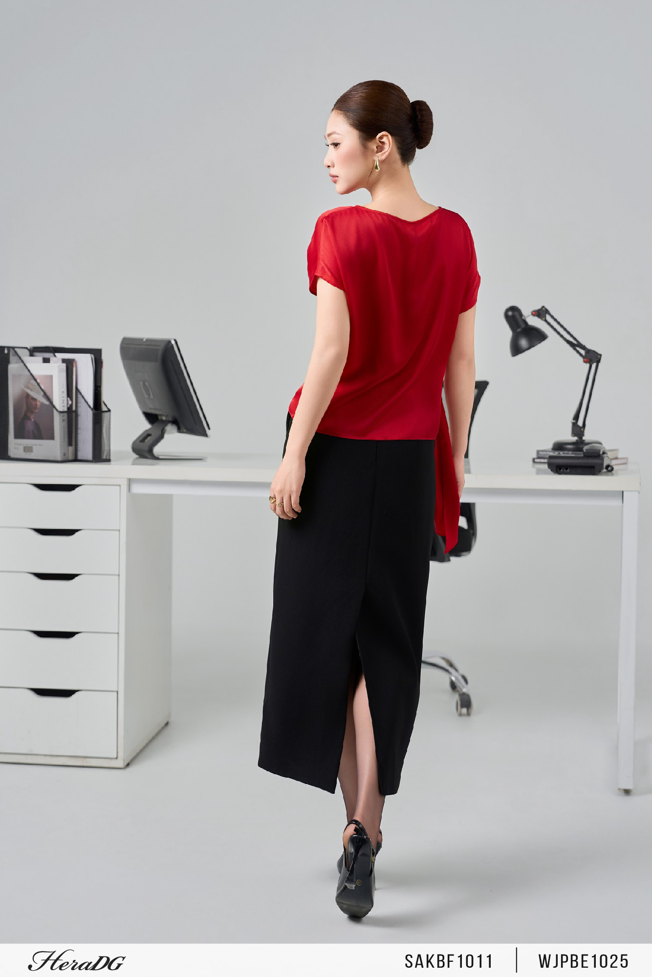 Ảnh của Áo lụa eo thắt vạt đổ